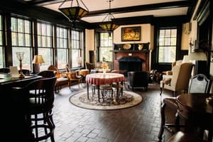 thumbnail: Bar (on property)