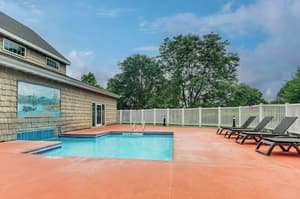 thumbnail: Indoor/outdoor pool