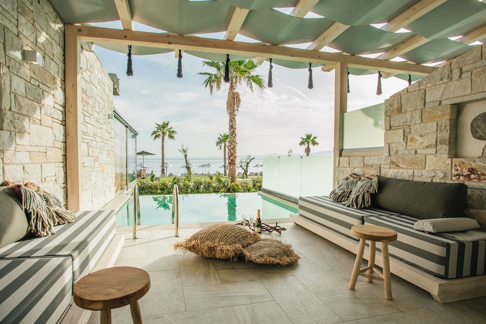 Beach/ocean view
