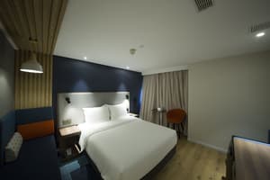 thumbnail: Room
