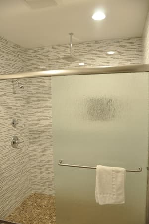 thumbnail: Bathroom shower