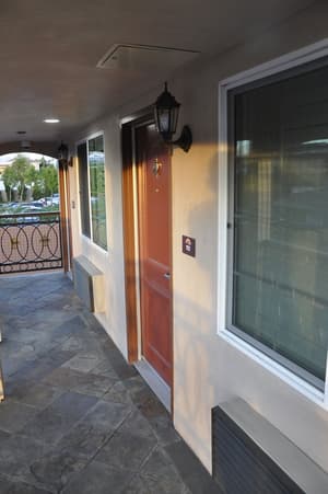 thumbnail: Front of property