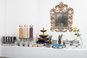 thumbnail: Breakfast area