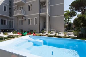 thumbnail: Outdoor pool