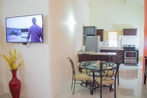 thumbnail: In-room dining