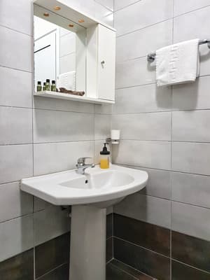 thumbnail: Bathroom