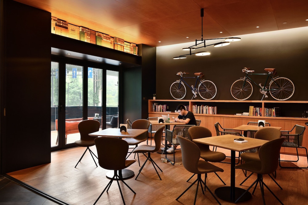 Restaurant-cafeteria