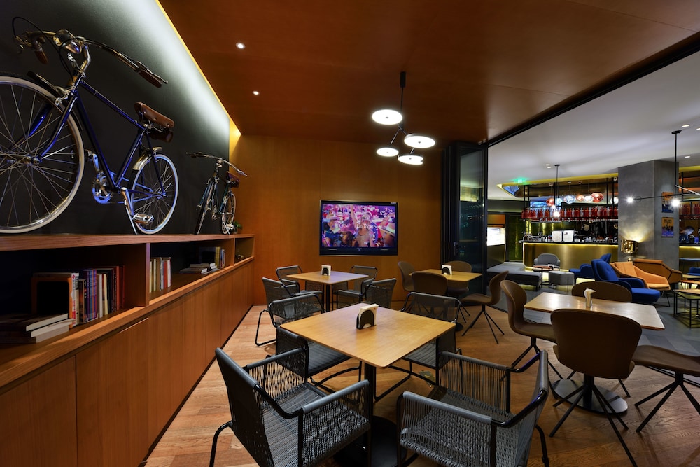 Restaurant-cafeteria