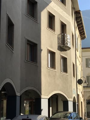 thumbnail: Exterior