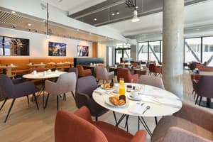 thumbnail: Breakfast area