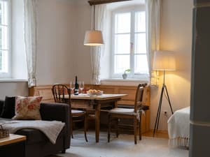thumbnail: Living area