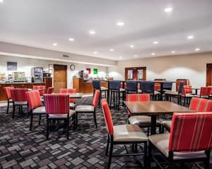 thumbnail: Breakfast area