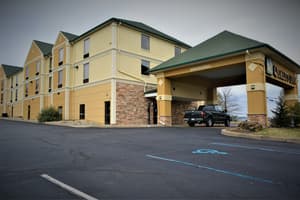thumbnail: Exterior