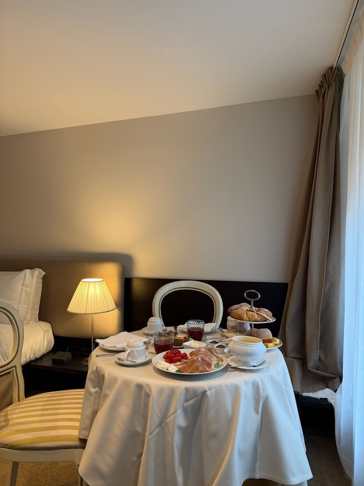 In-room dining