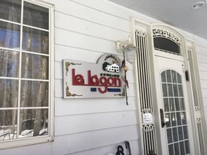 thumbnail: Front of property