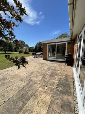 thumbnail: Terrace/patio