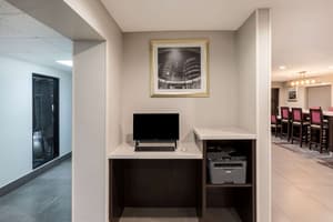 thumbnail: Business center