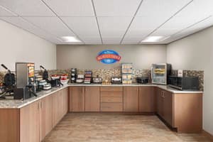thumbnail: Breakfast area