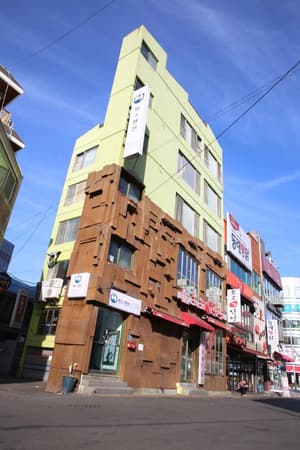 thumbnail: General view