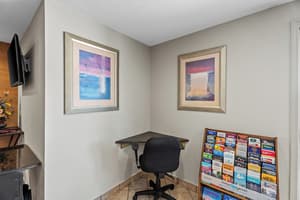 thumbnail: Business center