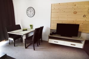 thumbnail: In-room dining