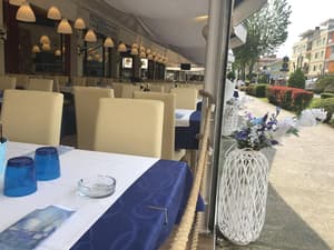 thumbnail: Restaurant