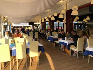 thumbnail: Restaurant