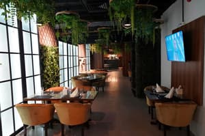 thumbnail: Restaurant