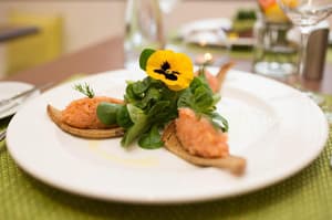 thumbnail: Restaurant