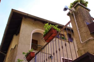 thumbnail: Exterior