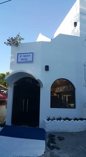 thumbnail: Property entrance
