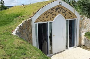 thumbnail: Exterior