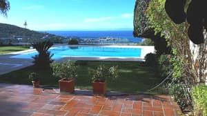 thumbnail: Outdoor pool