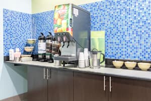thumbnail: Breakfast area