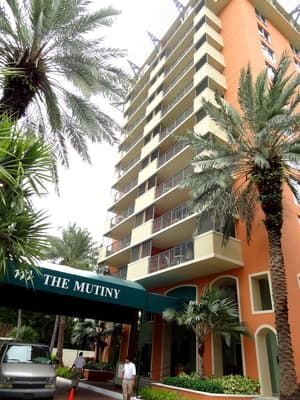 thumbnail: Front of property