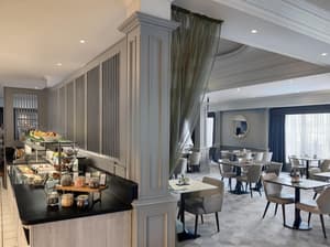 thumbnail: Restaurant