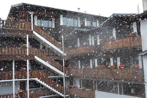thumbnail: General view