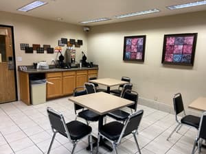 thumbnail: Dining