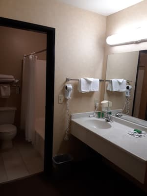 thumbnail: Bathroom