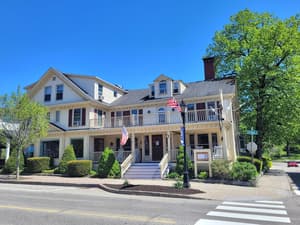 thumbnail: Exterior