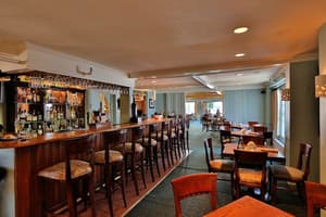 thumbnail: Bar (on property)