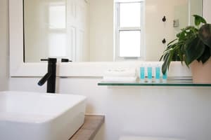 thumbnail: Bathroom sink