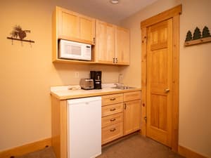 thumbnail: Private kitchenette