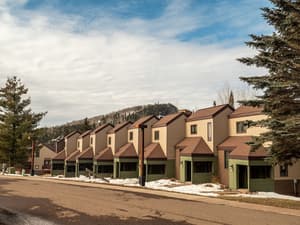 thumbnail: Exterior