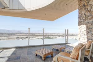 thumbnail: Balcony