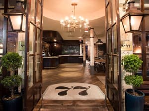 thumbnail: Lobby lounge
