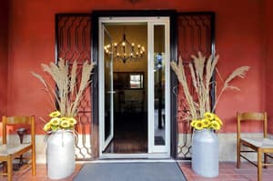 thumbnail: Front of property
