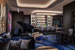 thumbnail: Bar (on property)