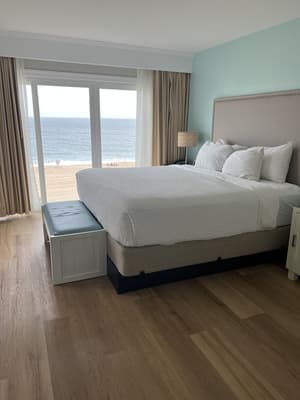 thumbnail: Beach/ocean view