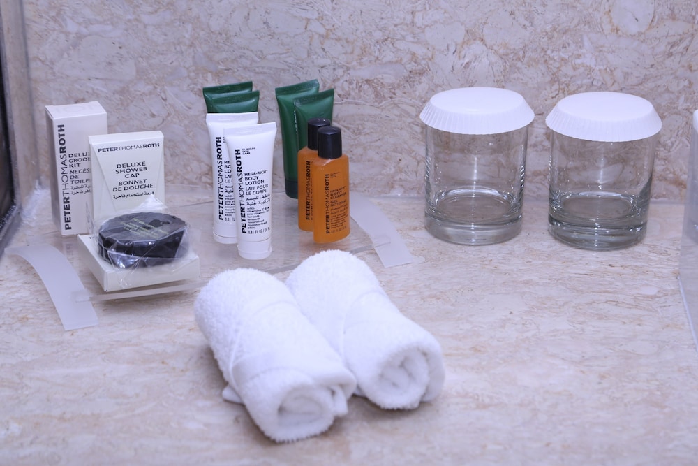 Bathroom amenities